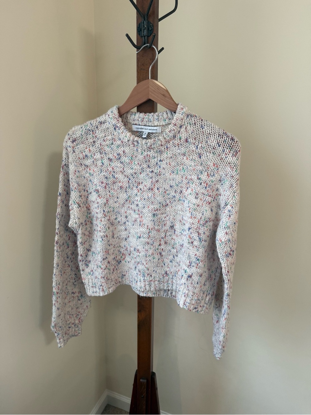 cupcakes & cashmere Cream Speckled Cropped Crewneck Sweater